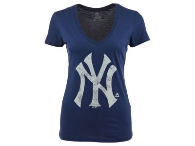 Yankees Keep Advancing T-Shirt product image 1, provided for visual reference and product detail review